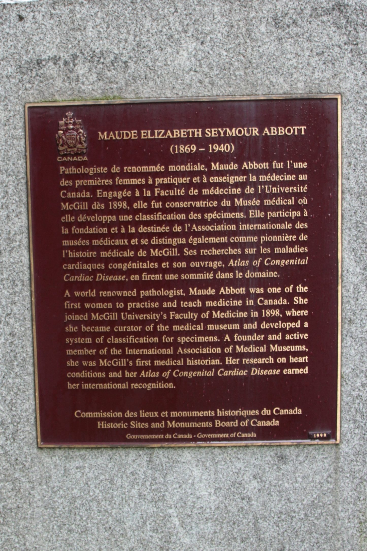 Maude Abbott's memorial tablet, McGill University, Montreal - 03.JPG